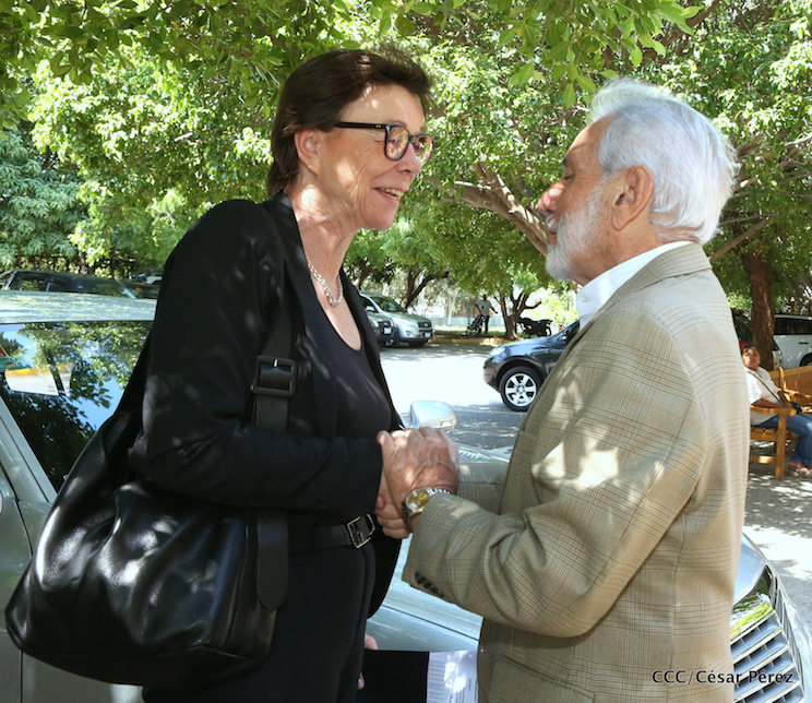 El Canciller de la Rep&uacute;blica compa&ntilde;ero Samuel Santos se reuni&oacute; con la viceministra de Asuntos exteriores de Suecia Annika S&ouml;der
